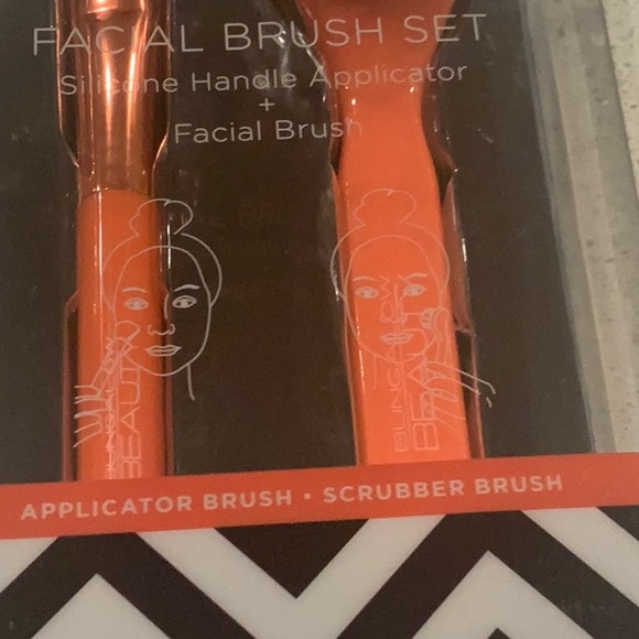 New bungalow beauty facial brush set - Picture 3 of 6